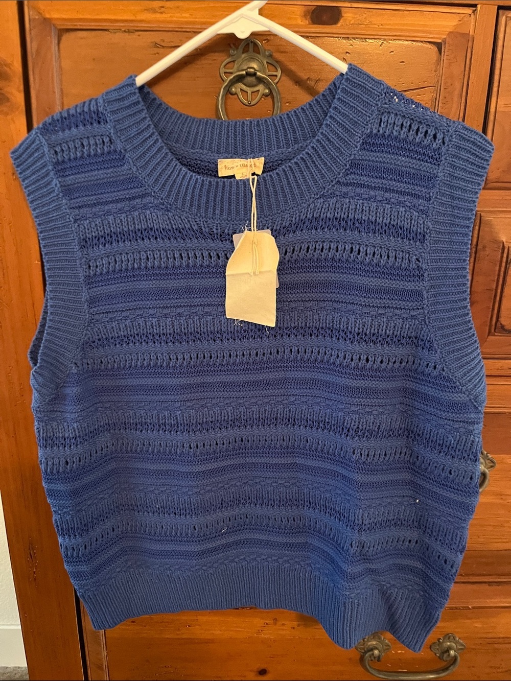 Hem & Thread Royal Blue Knit Sleeveless Vest NWT Size Large